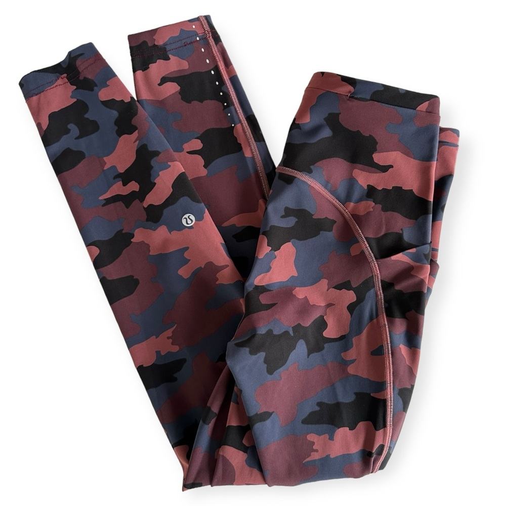 Lululemon •Swift Speed High-Rise Tight 28"
Heritage 365 Camo Smoky Red Night Sea